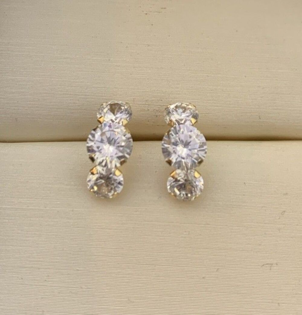 Vintage 14k Yellow Gold 3 Stone Scatter CZ Earrings Butterfly Closure